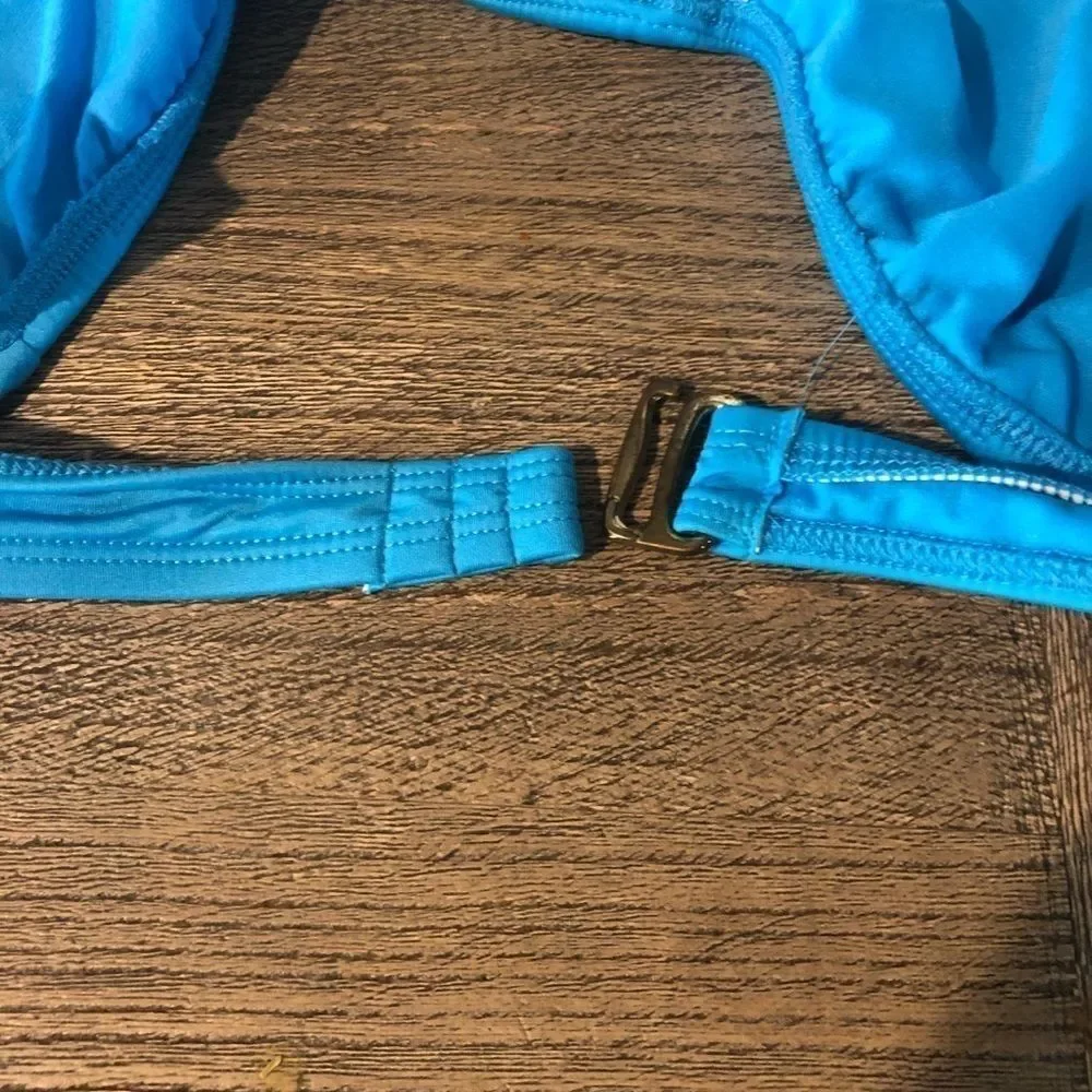 String Bikini Top Size Medium - Picture 3 of 4